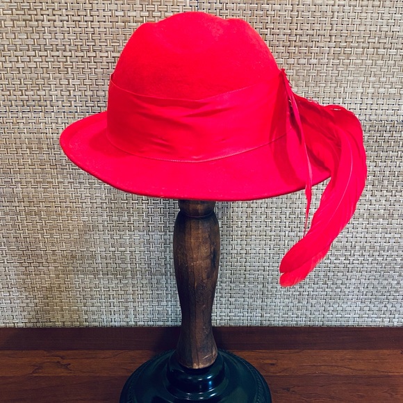 ?2xHP?VTG 1970-80s Red Wool Feathered Wide Brim Hat USA main image 5
